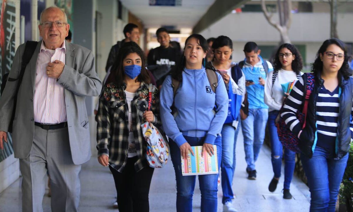 Existen diversos motivos por los cuales podrías dejar de ser beneficiario de la Beca Jóvenes Escribiendo el Futuro.