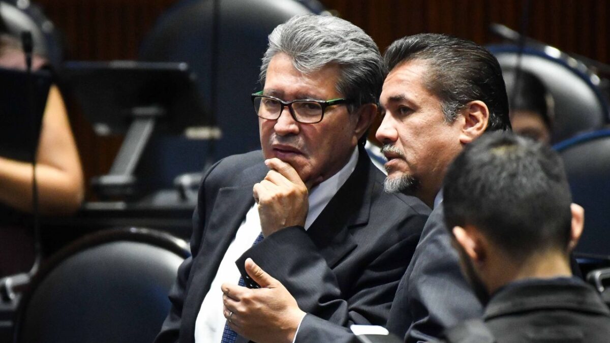 Reforma a la Ley del ISSSTE a la congeladora, señala Monreal