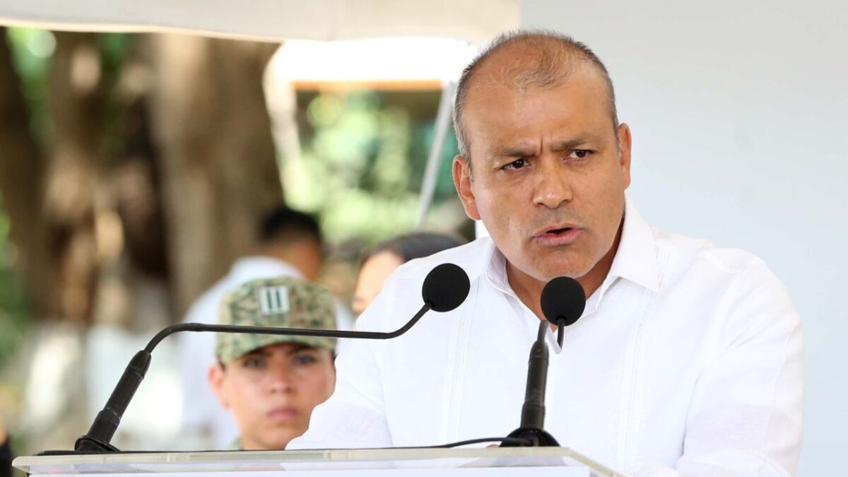 Mediante sus redes sociales, el gobernador de Tabasco Javier May informó que José Barajas Mejía, renunció a su cargo como Fiscal del Estado.