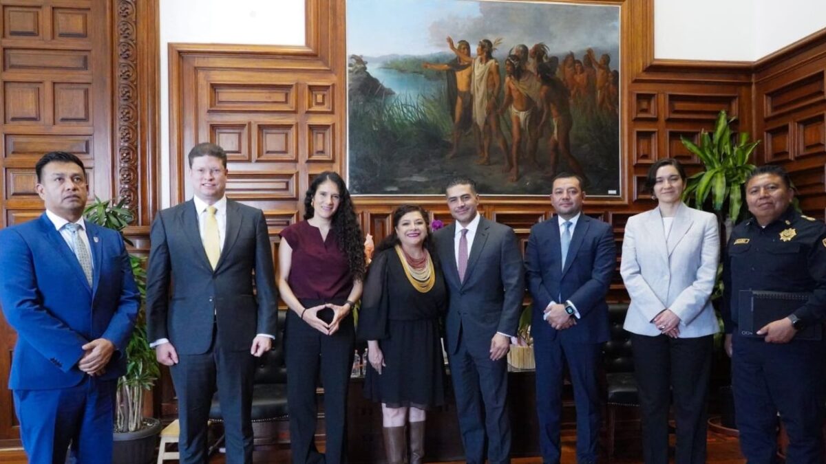 Clara Brugada, se reunió con Omar García Harfuch para abordar diferentes temas, entre ellos la ruta a seguir de cara al Mundial 2026.