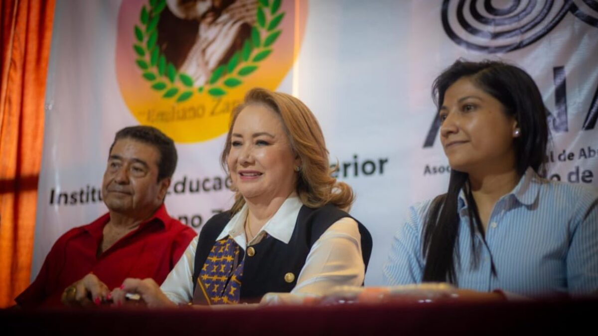 La ministra de la Suprema Corte de Justicia de la Nación (SCJN), Yasmín Esquivel Mossa, participó en un evento organizado por la Asociación Nacional de Abogados Democráticos (ANAD).