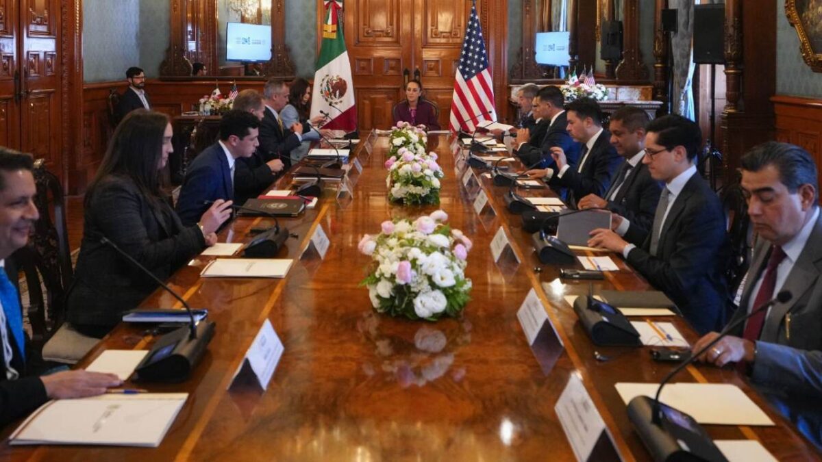 Claudia Sheinbaum calificó de "provechosa" su reunión con Kristi Noem.