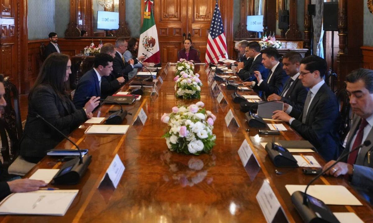 Claudia Sheinbaum calificó de "provechosa" su reunión con Kristi Noem.