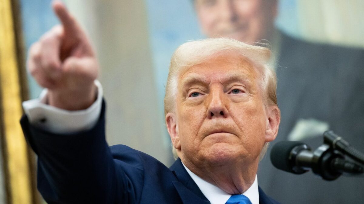 Donald Trump dinamitó una guerra comercial con aranceles recíprocos diferenciados a todo el mundo.