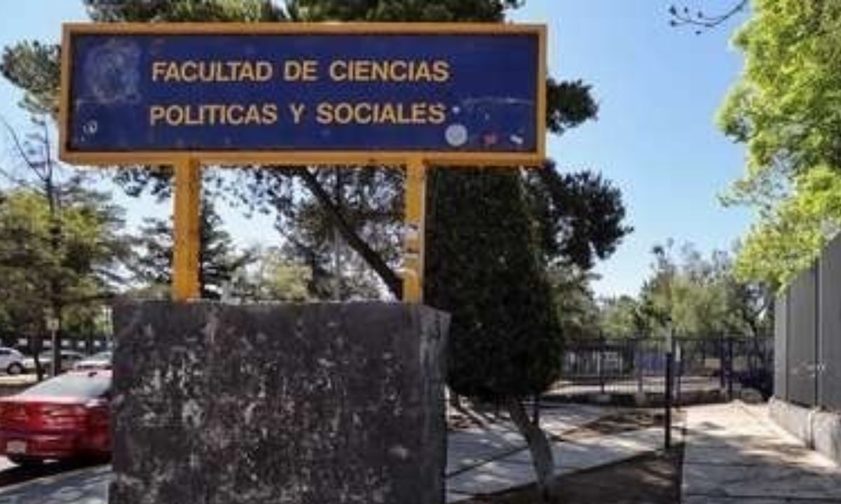 La la Facultad de Ciencias Políticas y Sociales de la UNAM anuncia paro estudiantil