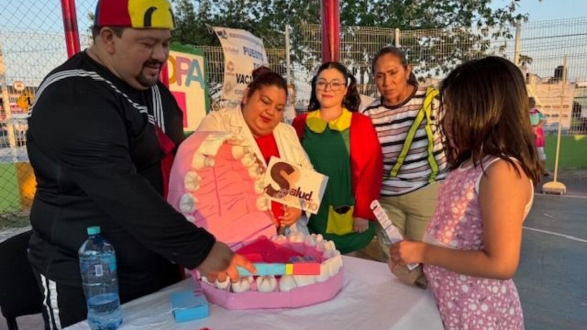 Enfatizan durante la jornada de Salud en tu Barrio, el lavado de manos, la higiene personal,la salud bucal, toma de peso y talla, así como la sana alimentación y prevención de la violencia