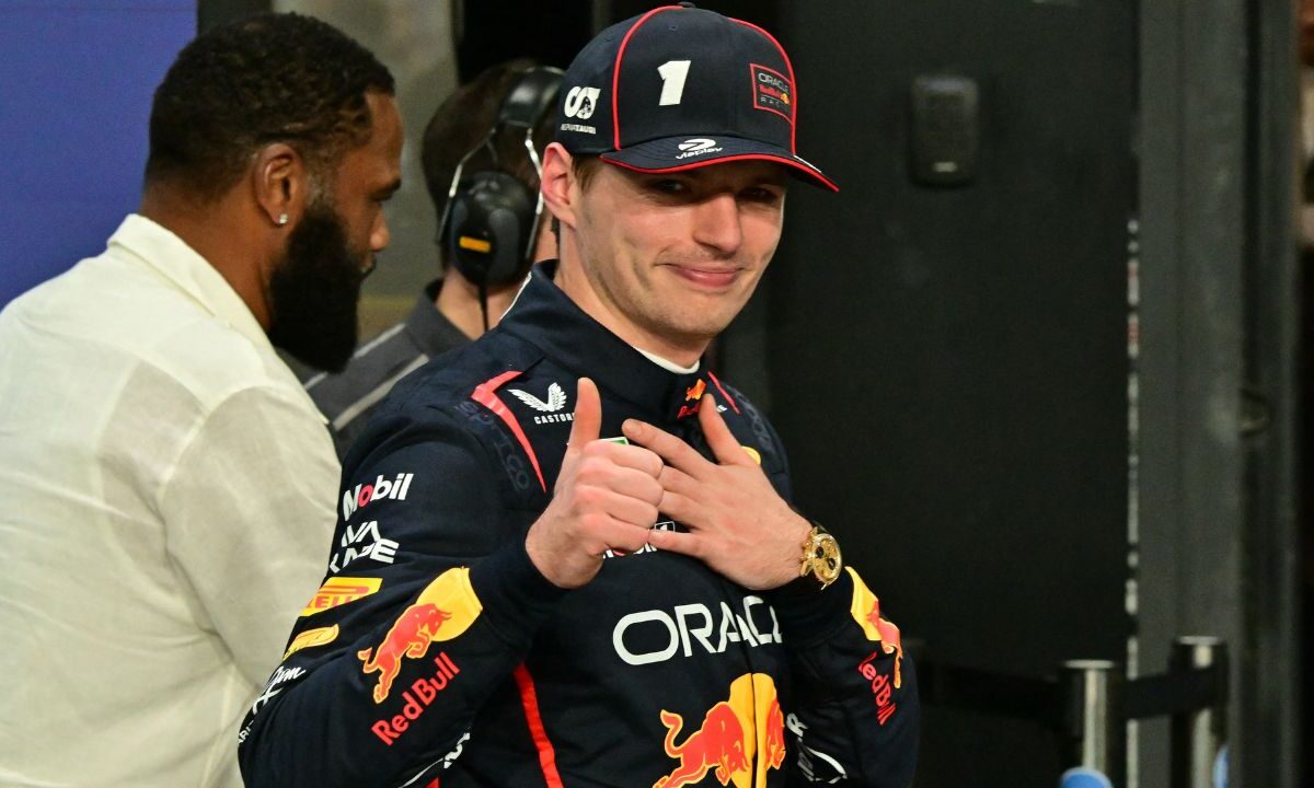 Max Verstappen, celebra la pole position durante la ronda de clasificación para el Gran Premio de Fórmula 1 de Arabia Saudita