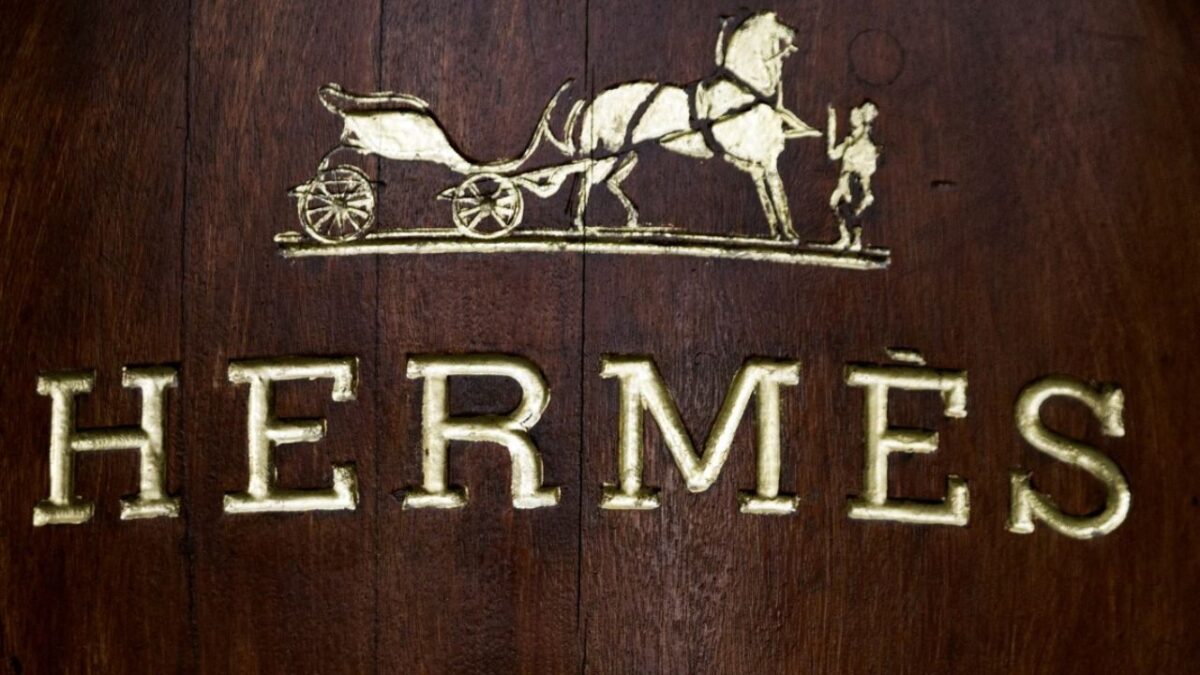 Hermès, grupo de lujo francés, superó el martes a su rival, el gigante francés LVMH
