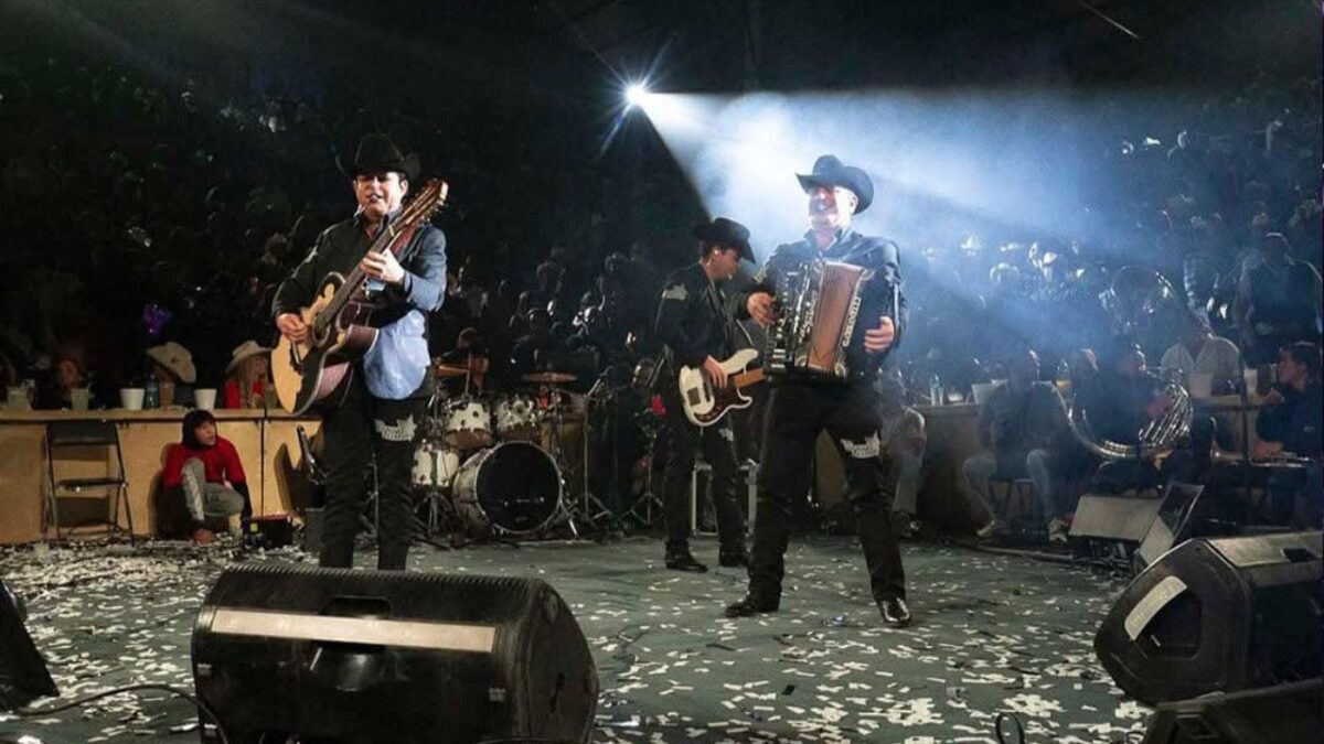 Los Alegres del Barranco, acusados de hacer apología del delito en un concierto no se presentaron a la audiencia pactada con la Fiscalía.