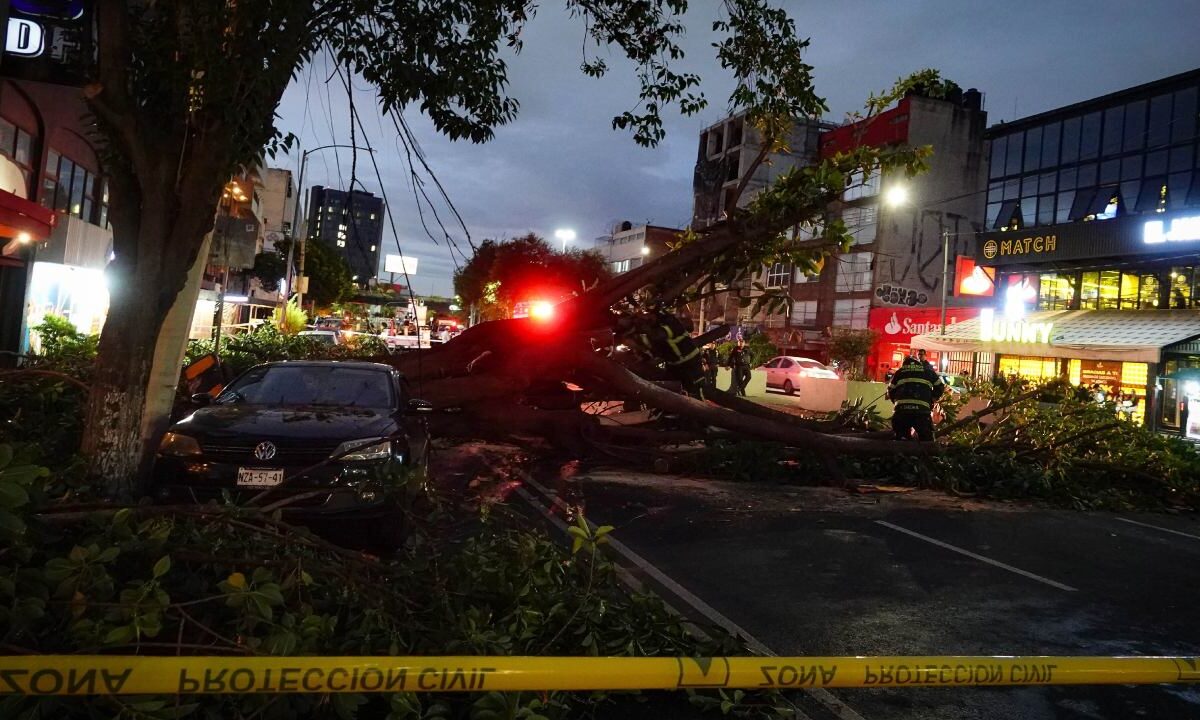 La SGIRPC activó la Alerta Amarilla en las 16 alcaldías de la capital mexicana.