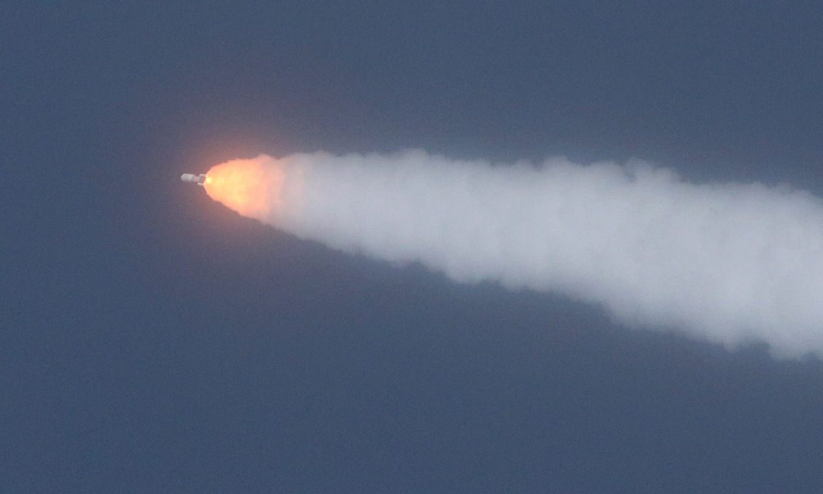 Amazon lanzó su primera tanda de satélites para proporcionar señal de internet del Proyecto Kuiper primera fase el proyecto.