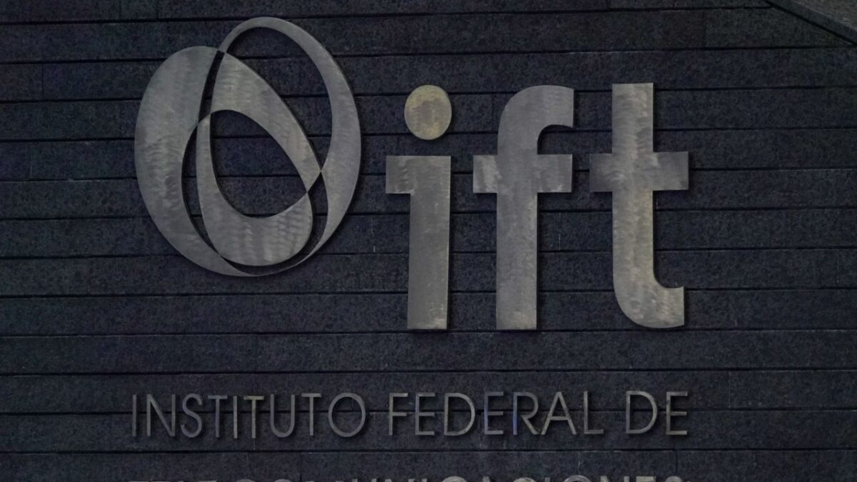 Ante próxima extinción del IFT, comisionados piden a diputados recursos económicos para los trabajadores.