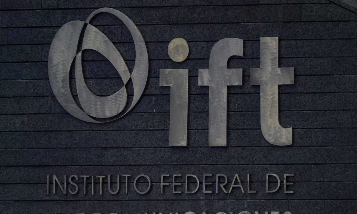 Ante próxima extinción del IFT, comisionados piden a diputados recursos económicos para los trabajadores.