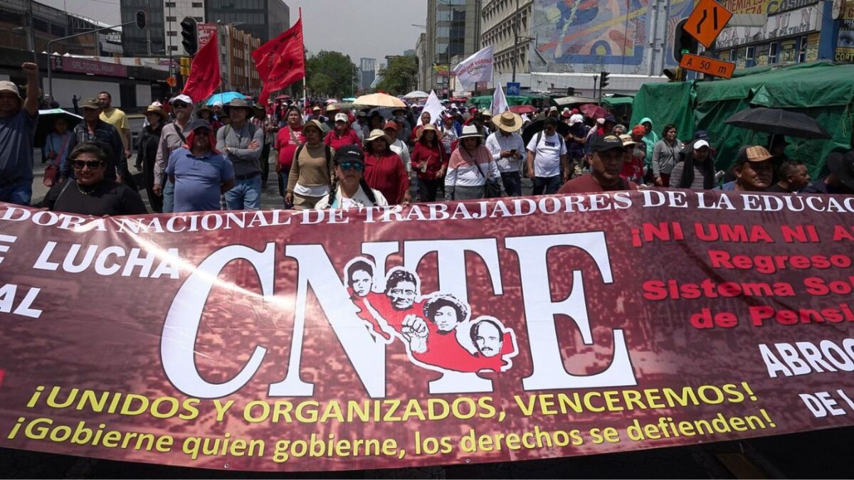 Anuncia la CNTE paro nacional para el 15 de mayo