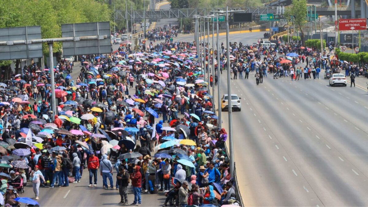 Diferentes contingentes campesinos bloquearán vialidades de la Ciudad de México y el Estado de México.