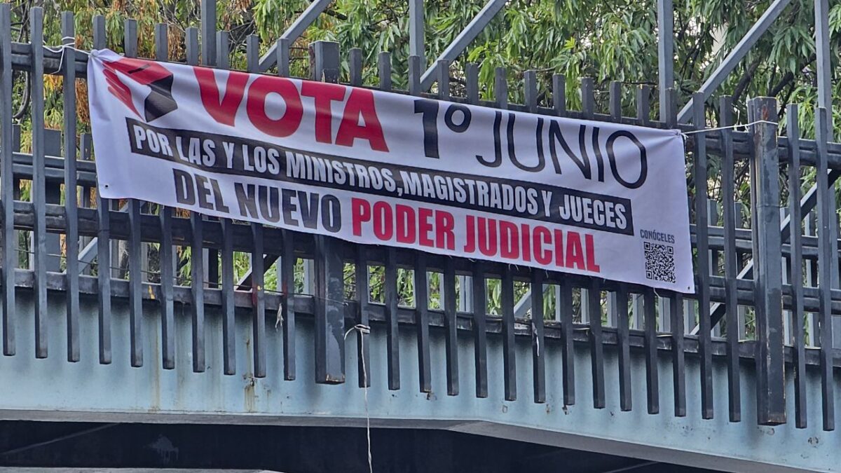 Diputados del PAN y MC exigen que se investigue quiénes pusieron el material que termina por generar contaminación.