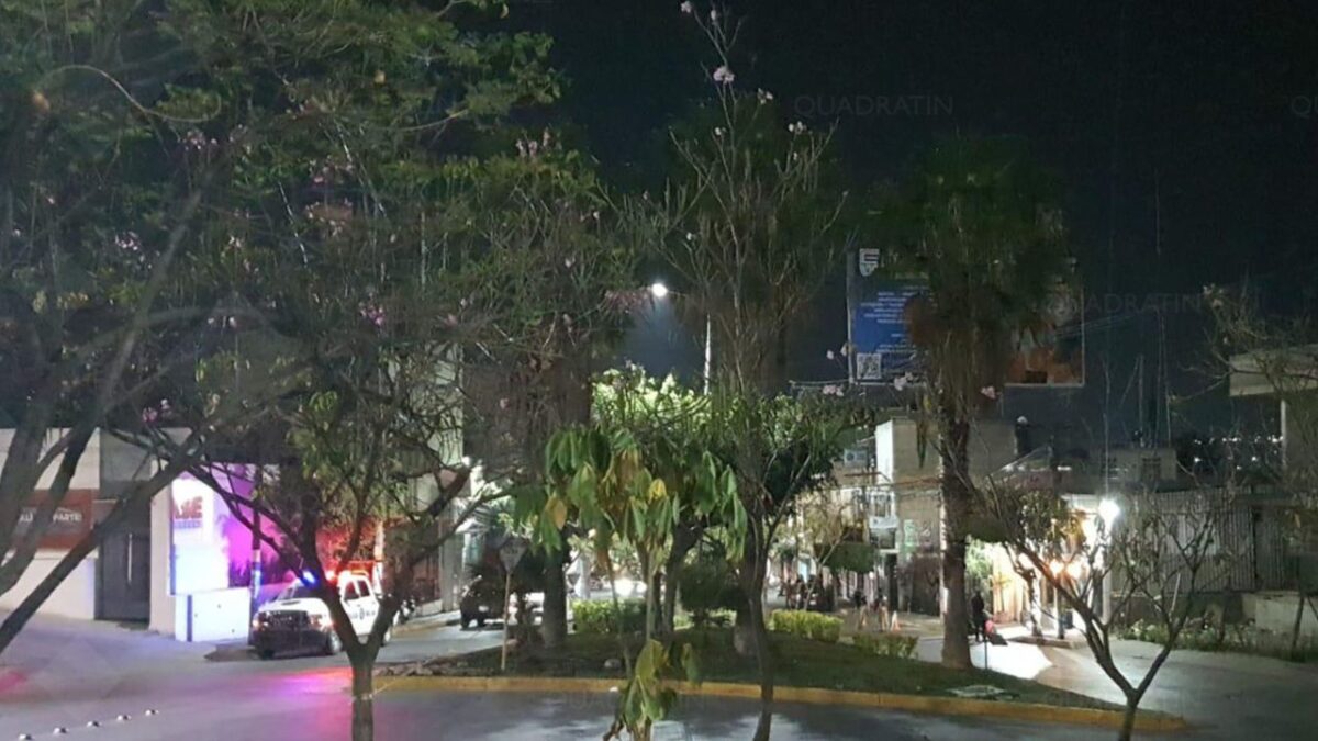 El propietario de un bar y otro hombre fueron asesinados a balazos en Chilpancingo en un nuevo ataque a este tipo de negocios en la capital del estado.