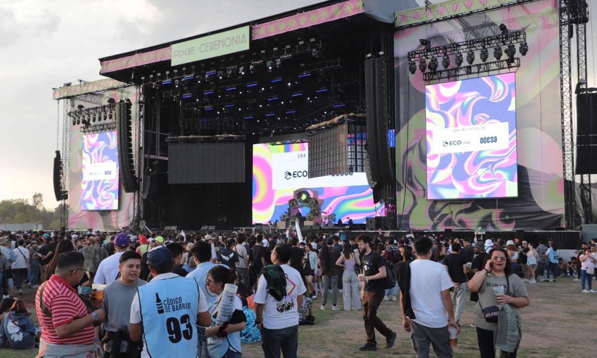 El festival AXE Ceremonia 2025 se realizará este 5 y 6 de abril en el Parque Bicentenario con un cartel que cuenta con los actos de Charli XCX, FKA twigs, Tomorrow X Together, Tyler, The Creator, Luisa Almaguer, entre otros.