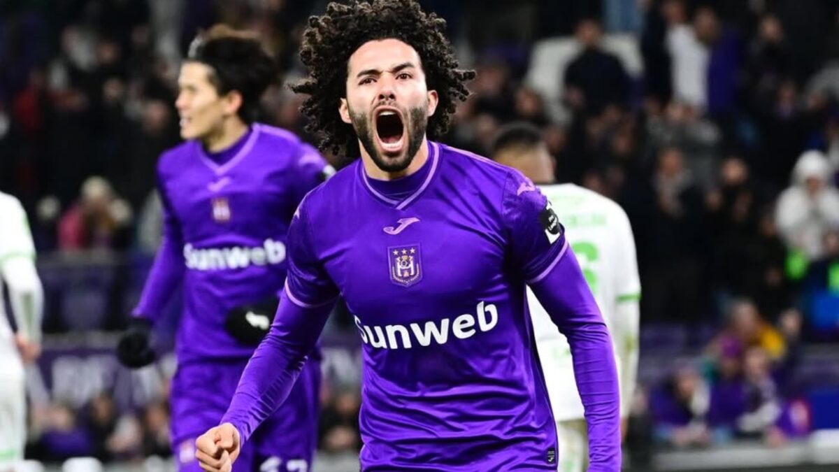 Chino Huerto marca 4 de 5 goles