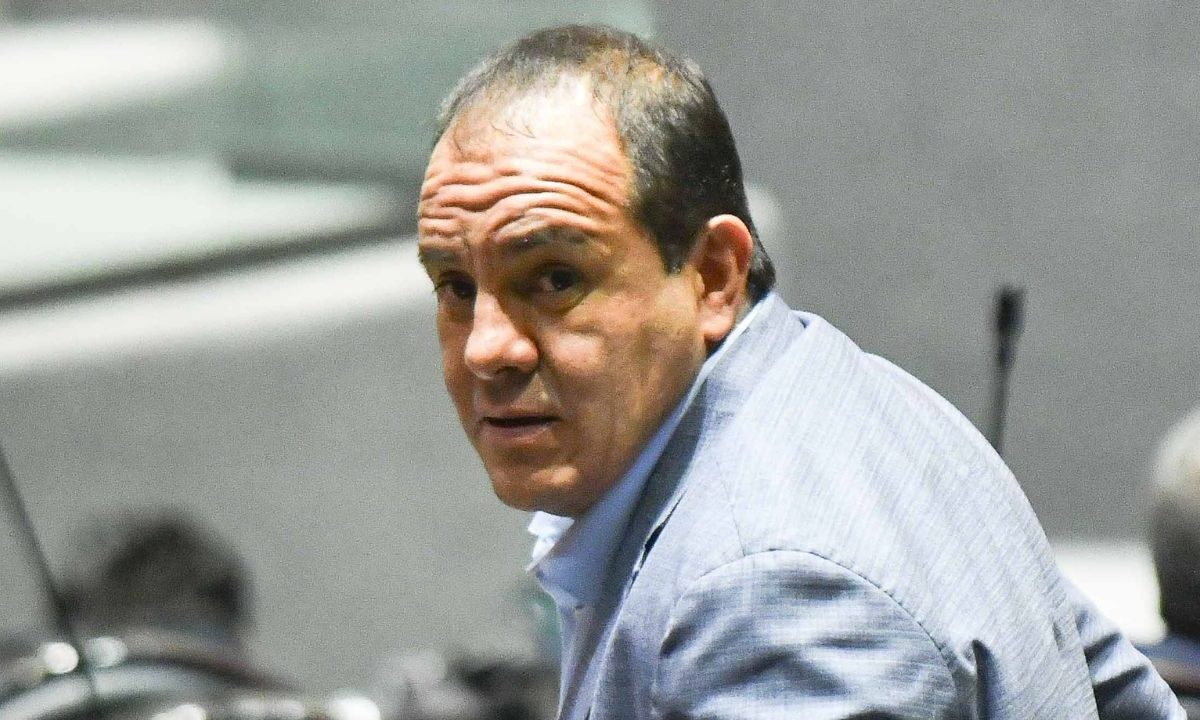 Director de procesos y exfutbolista, vinculado al exgobernador Blanco y hoy diputado de Morena autorizó los contratos