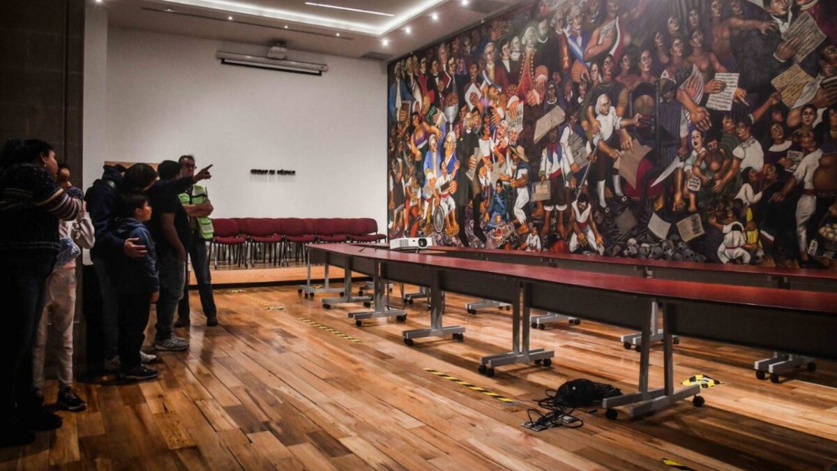 De cara a las vacaciones de Semana Santa, el Congreso capitalino exhortó a los titulares de las 16 alcaldías a la reforzar la promoción y difusión de los museos que se encuentran dentro de sus respectivas demarcaciones y sumarse a la “Noche de Museos”, realizado cada último miércoles de mes.