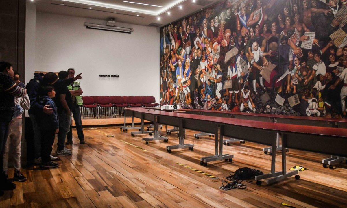 De cara a las vacaciones de Semana Santa, el Congreso capitalino exhortó a los titulares de las 16 alcaldías a la reforzar la promoción y difusión de los museos que se encuentran dentro de sus respectivas demarcaciones y sumarse a la “Noche de Museos”, realizado cada último miércoles de mes.