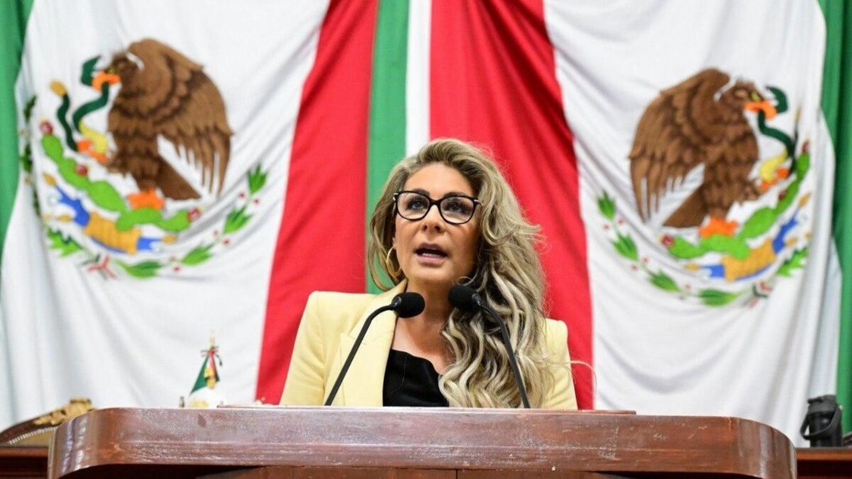 El Congreso capitalino exhortó al Instituto Electoral local a apegarse a sus atribuciones y respetar a la militancia del PRD en la Ciudad de México.