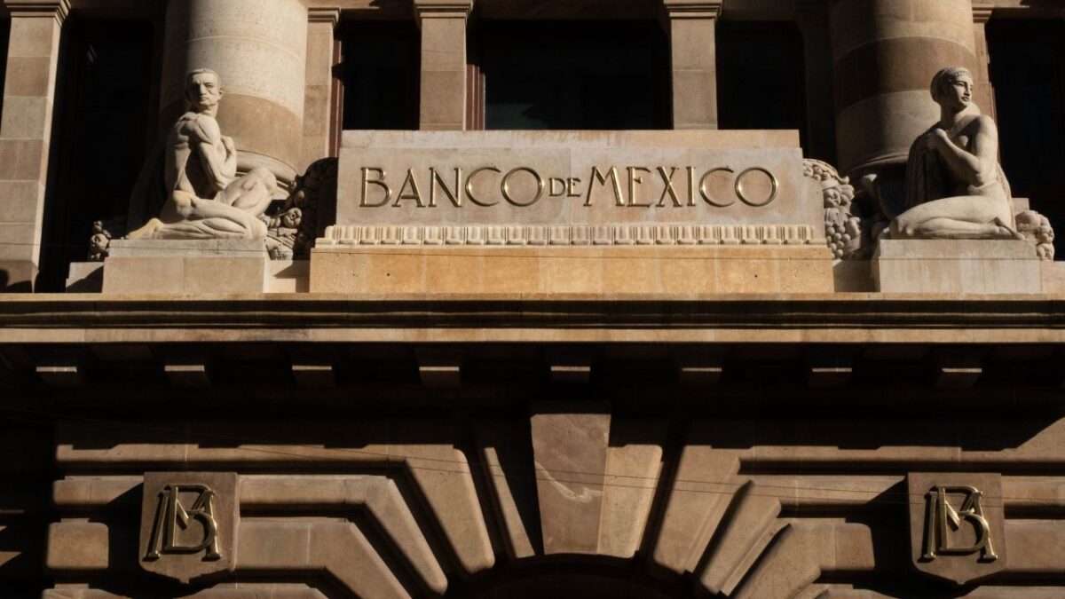 Banxico dijo que crece la probabilidad de que México entre en recesión.