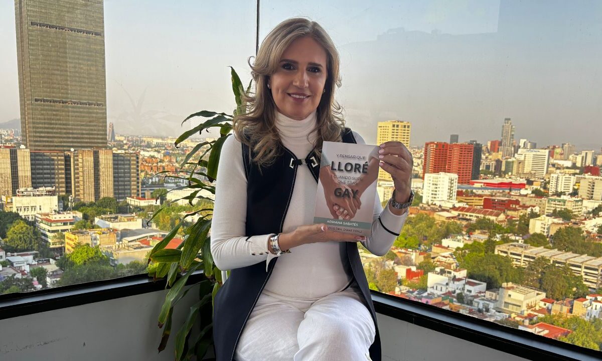 Este libro fue escrito pensando en quien sale del clóset, quien recibe la noticia y el entorno que hay alrededor de este suceso.