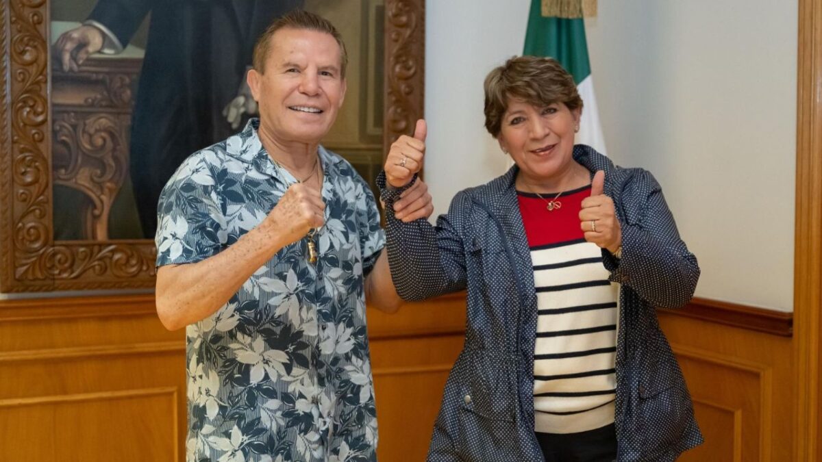 Delfina Gómez recibió en palacio de Gobierno, en Toluca, al máximo campeón mexicano de boxeo, Julio César Chávez.