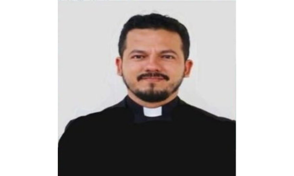 Reportan la desaparición del sacerdote de la Diócesis de Culiacán, Jesús Yovani Gómez Cruz.