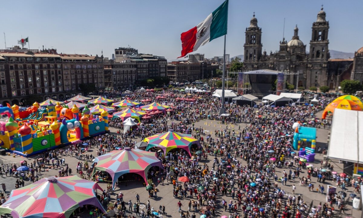 Zocalito de las Infancias en la CDMX por día del niño