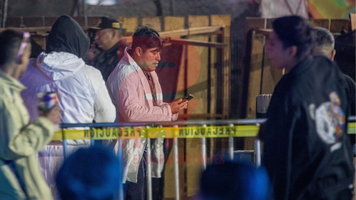 Agentes periciales acuden al Parque Bicentenario, caída de estructura metálica deja dos muertos en el Axe Ceremonia.