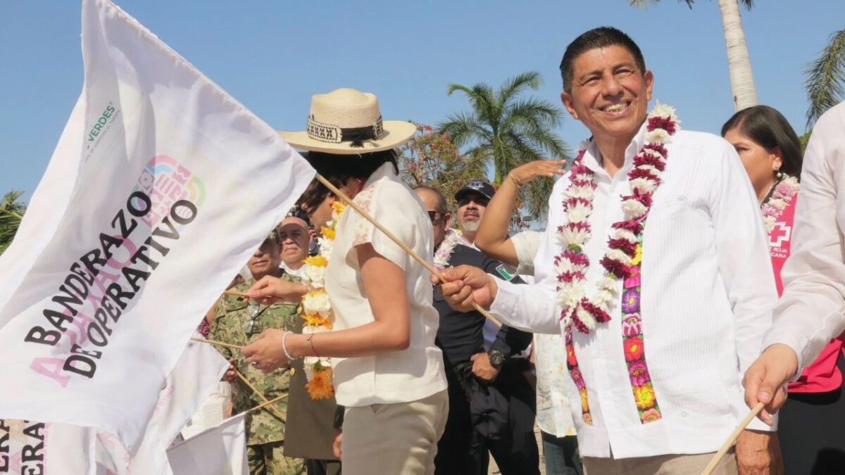 Oaxaca es sede del banderazo de inicio del Operativo Vacacional Semana Santa, encabezado por el gobernador Salomón Jara.