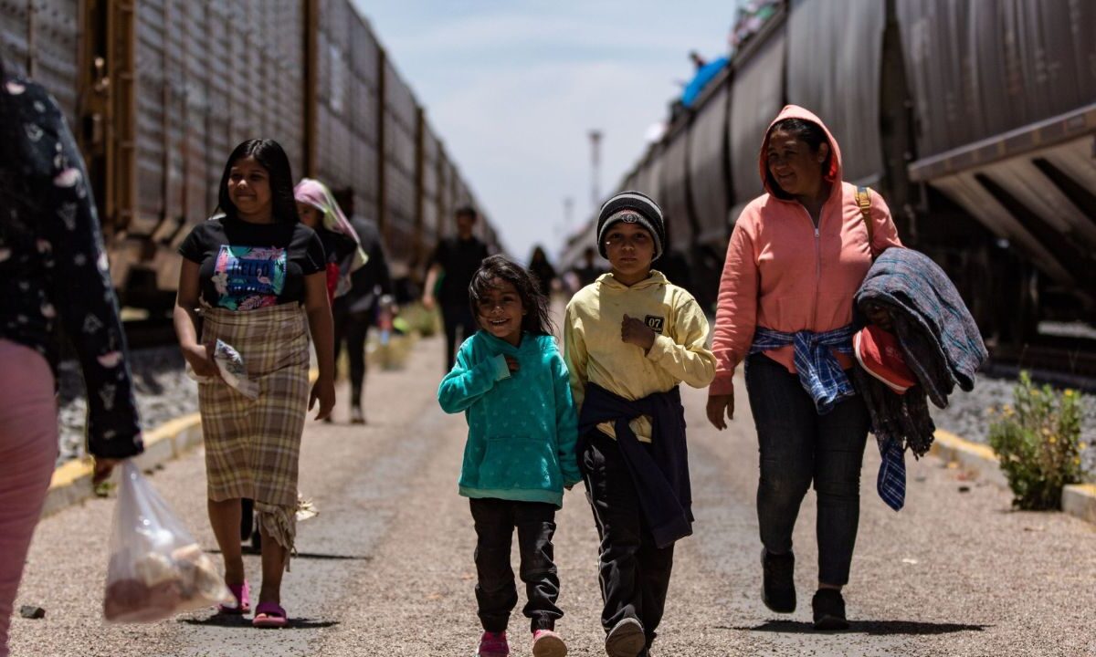 Ciudad Juárez, Nogales, Nuevo Laredo y Reynosa son los puntos con mayor recepción de menores repatriados entre enero y febrero pasado, señala desglose del Instituto Nacional de Migración.