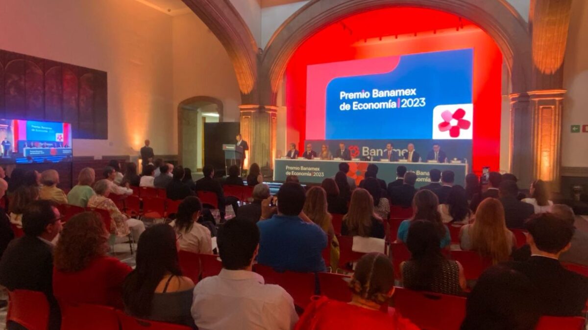 Premio Banamex de Economía
