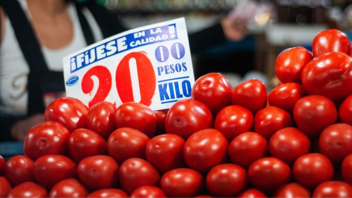 El gobierno de los Estados Unidos anunció que aplicará un arancel del 20.91% al tomate mexicano a partir del 14 de julio.