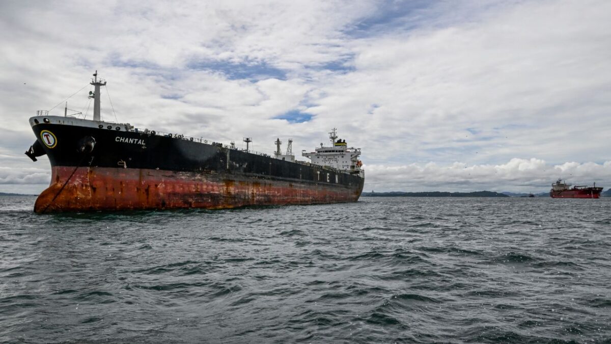 El gobierno de Donald Trump “no permitirá” que China “ponga en peligro” la operación del canal de Panamá, que Pekín rechazó.