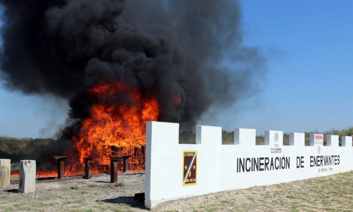 La Fiscalía General de la República (FGR), llevó a cabo en Reynosa, Tamaulipas la incineración de diversos narcóticos, en coordinación con elementos de la Secretaría de la Defensa Nacional (Defensa).