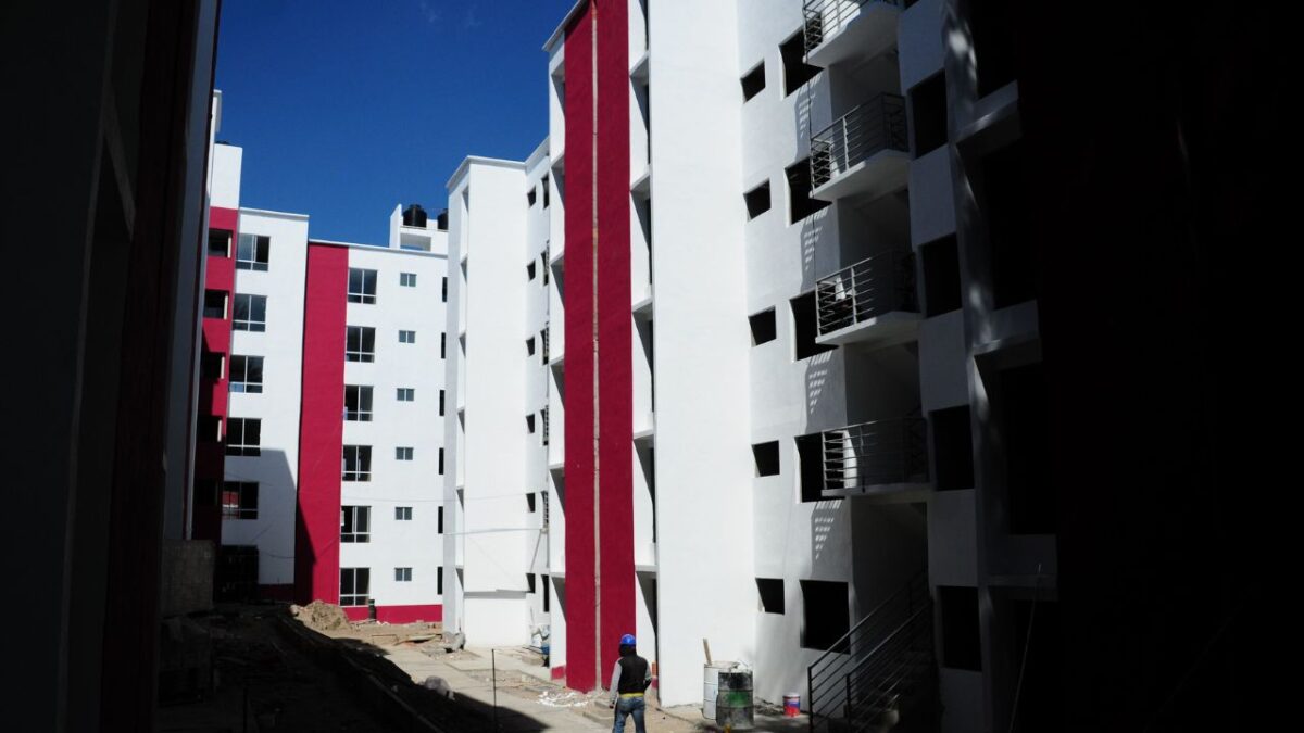 Gobierno federal aumenta meta de construcción de vivienda