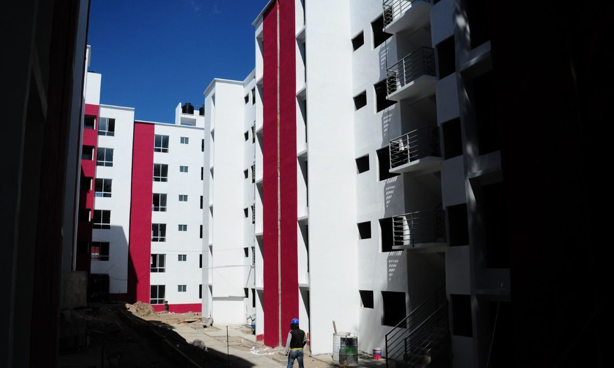 Gobierno federal aumenta meta de construcción de vivienda