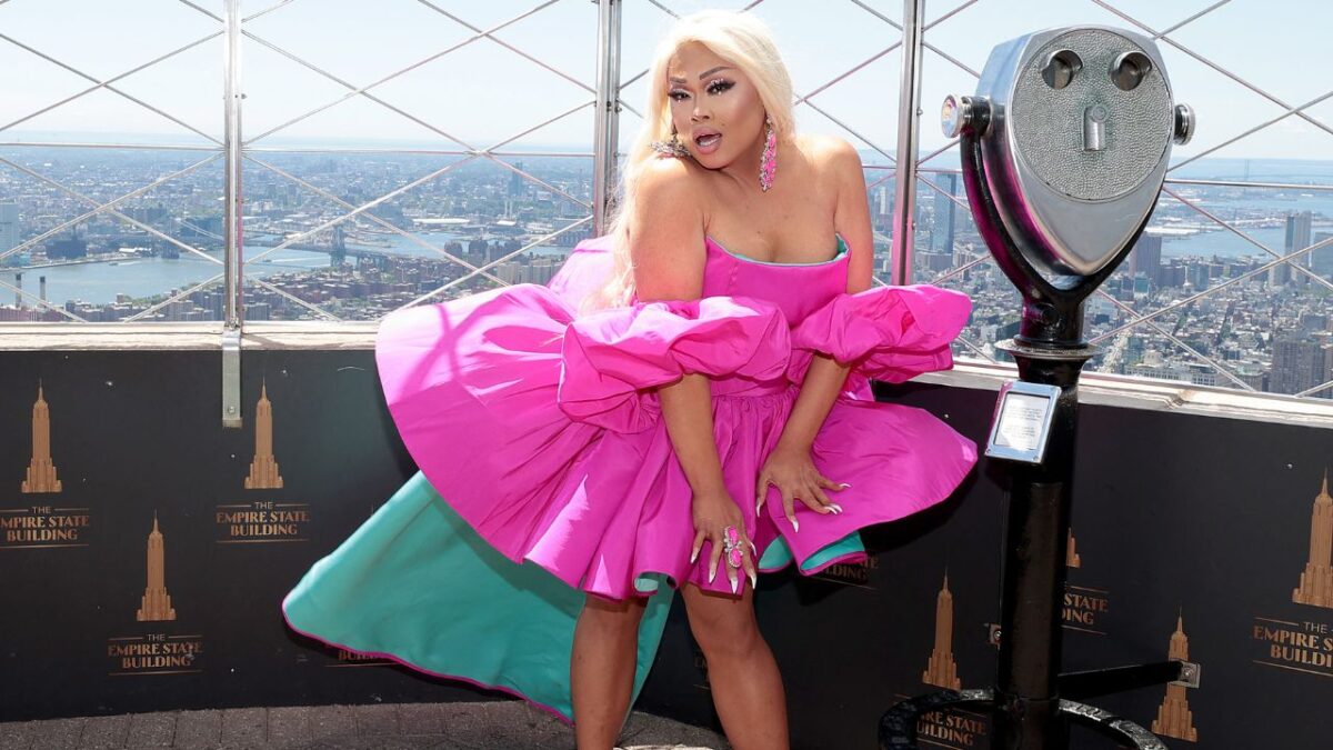 La madrugada de este domingo se dio a conocer la muerte de la drag Queen, Jiggly Caliente.