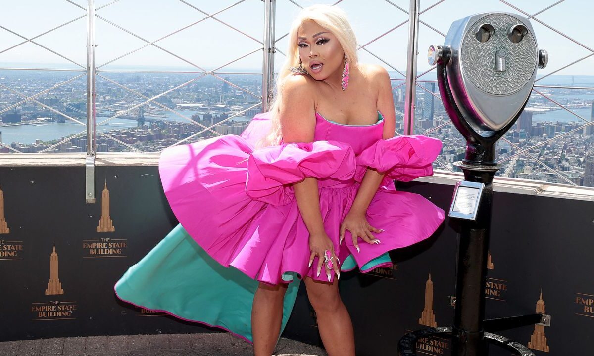 La madrugada de este domingo se dio a conocer la muerte de la drag Queen, Jiggly Caliente.