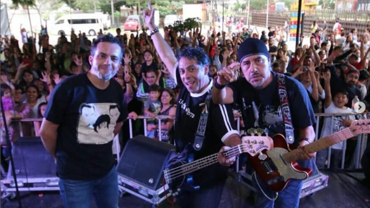 Estudios han demostrado que desde la semana 25 de gestación, los fetos ya son capaces de reaccionar a estímulos musicales, lo que sugiere que el vínculo con la música comienza incluso antes del nacimiento.