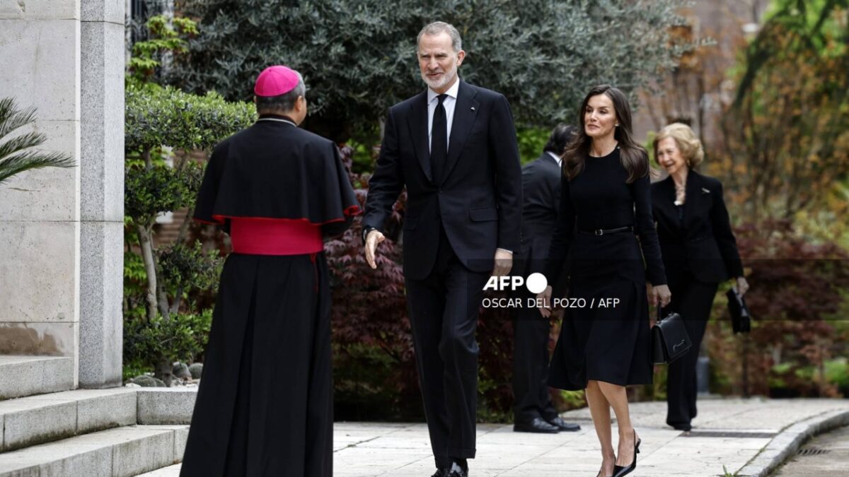 Los reyes de España asistirán al funeral del papa Francisco