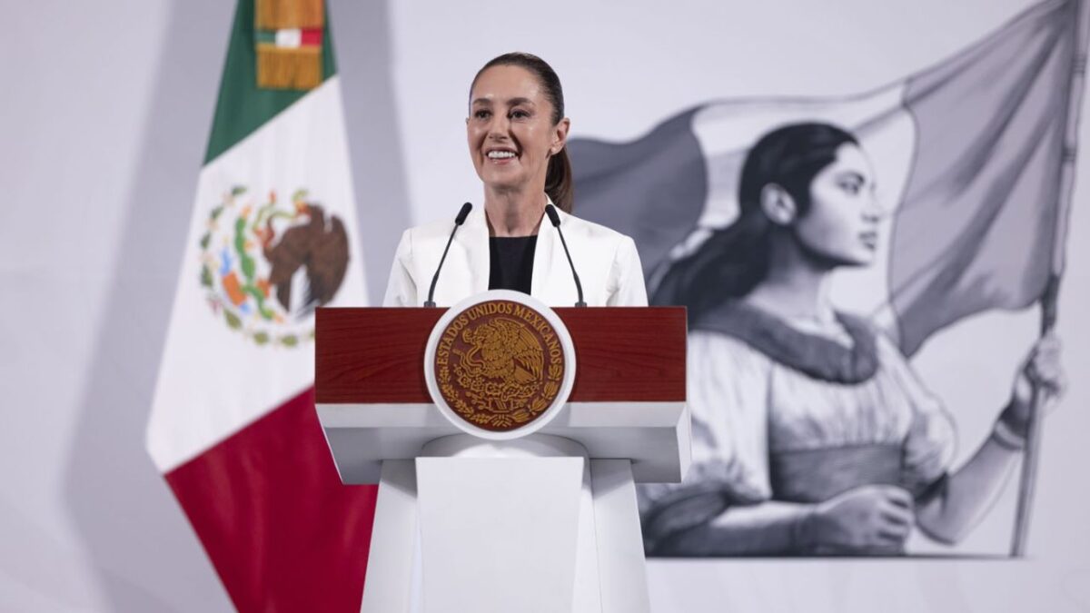 Sigue en vivo la Mañanera del Pueblo de la presidenta Claudia Sheinbaum desde Palacio Nacional.