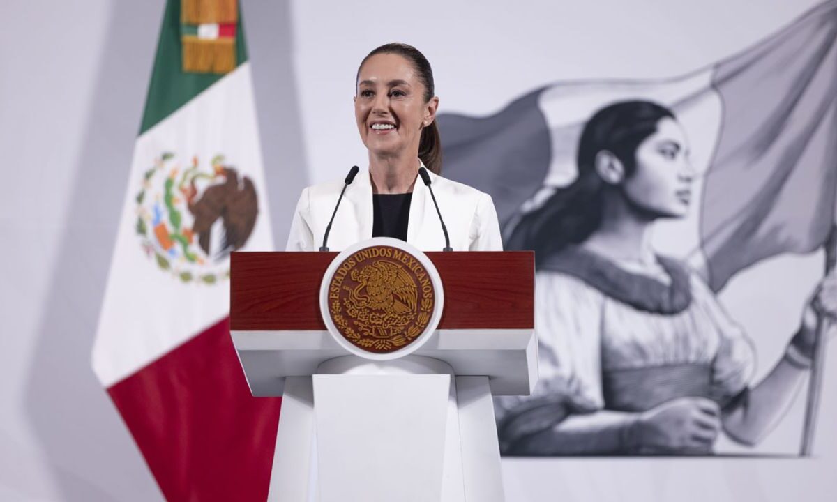 Sigue en vivo la Mañanera del Pueblo de la presidenta Claudia Sheinbaum desde Palacio Nacional.