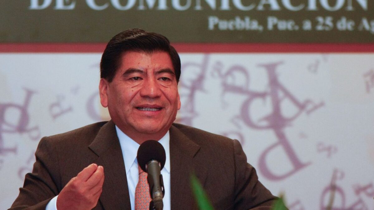 El exgobernador de Puebla, Mario Marín, fue trasladado al Altiplano, luego de estar en prisión domiciliaria, por un posible riesgo de fuga.