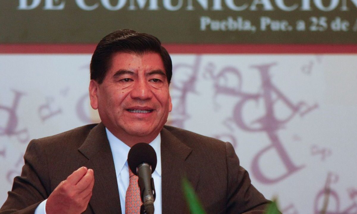 El exgobernador de Puebla, Mario Marín, fue trasladado al Altiplano, luego de estar en prisión domiciliaria, por un posible riesgo de fuga.