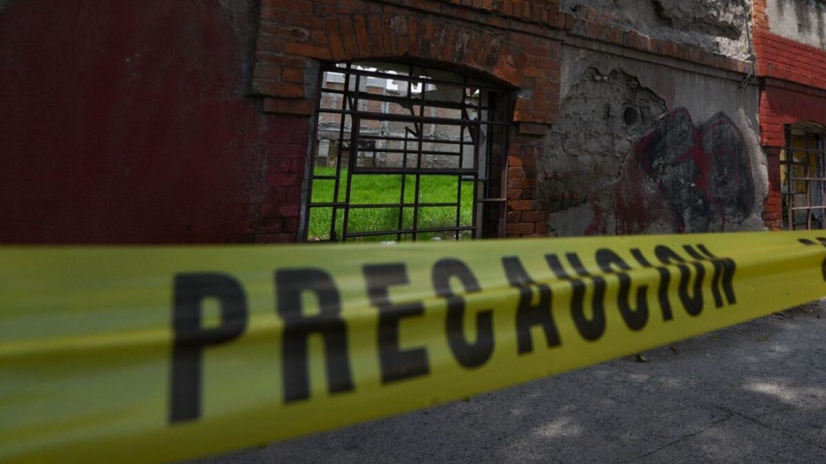 Un hombre de oficio ganadero murió a balazos en la cabecera municipal de Cuajinicuilapa, en la región Costa Chica del estado.